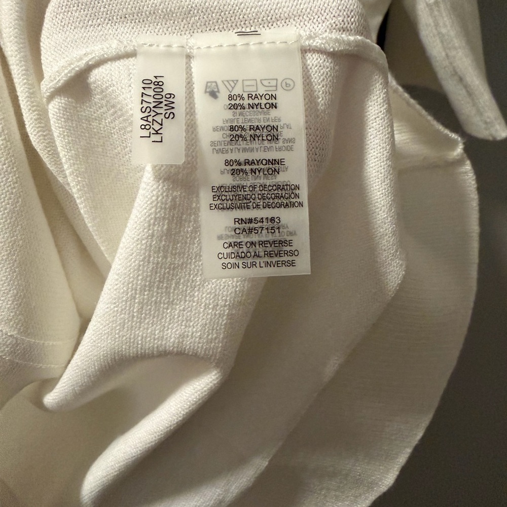 NWOT Karl Lagerfeld White Short Sleeve Top with Pearl Neckline, Sz S - Picture 5 of 7